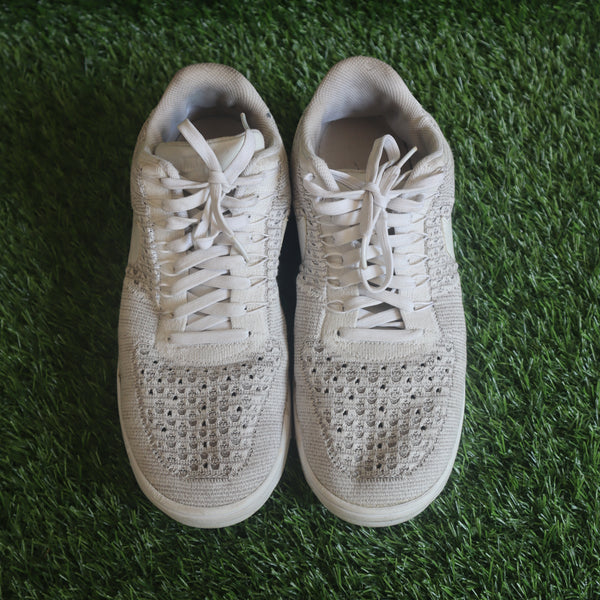 Air Force 1 Flyknit 2.0 Running Shoes For Men  (White , 9)- Pre owned