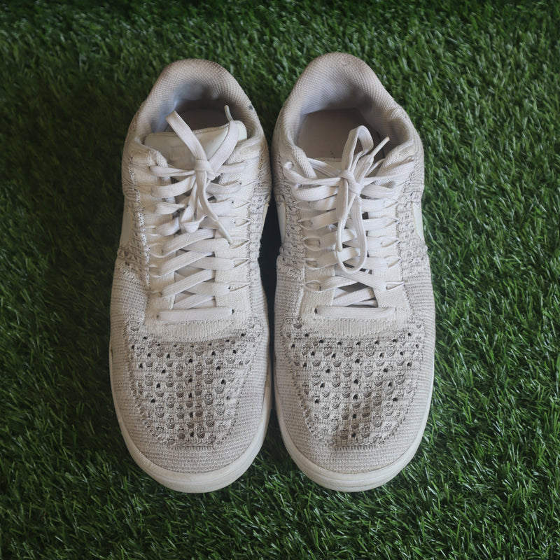 Air Force 1 Flyknit 2.0 Running Shoes For Men  (White , 9)- Pre owned
