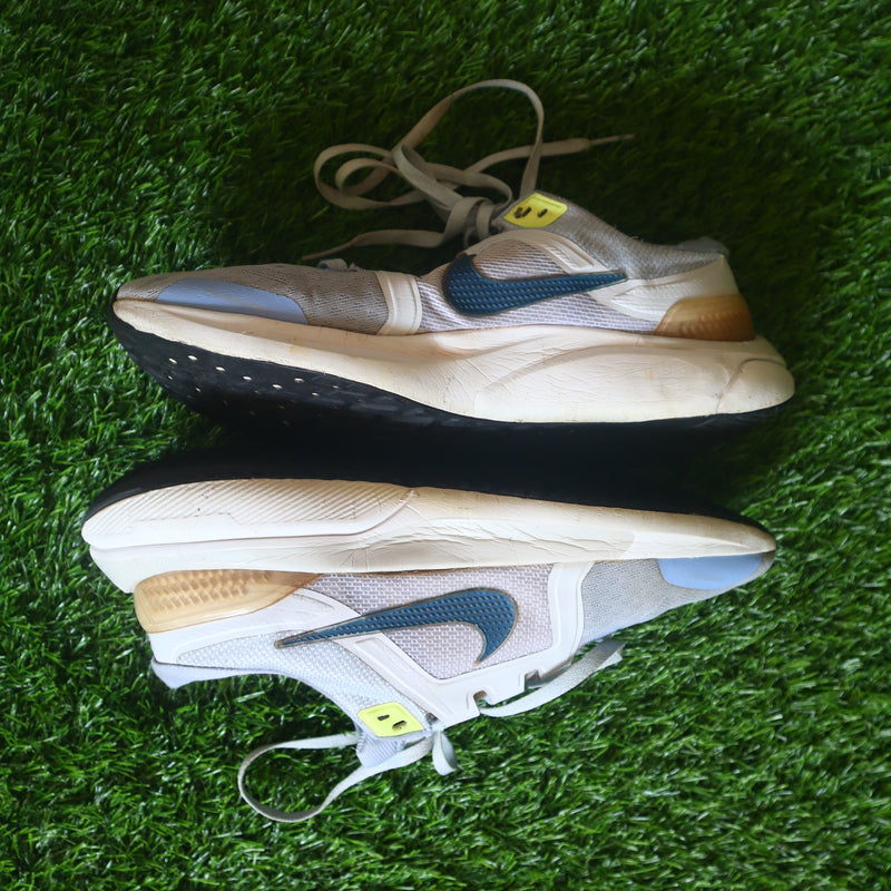 NIKE  Air Zoom Vomero 16 Running Shoes For Men (UK 10)