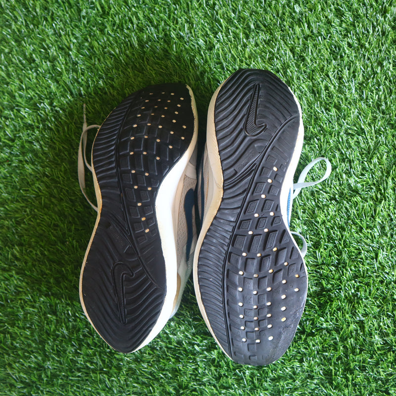 NIKE  Air Zoom Vomero 16 Running Shoes For Men (UK 10)