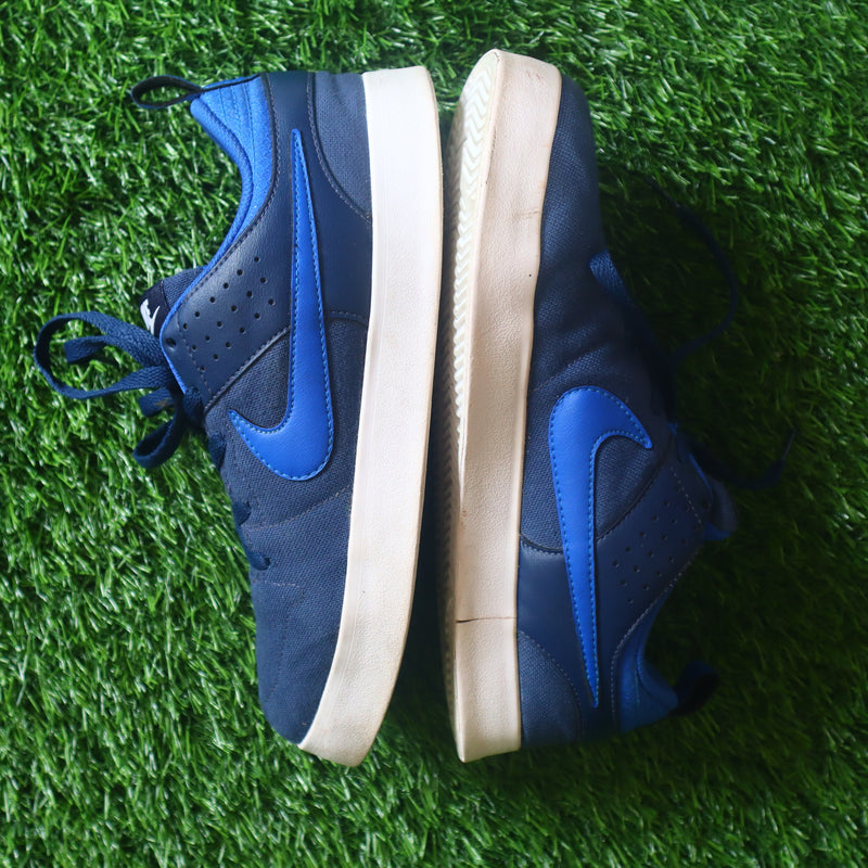 NIKE  Liteforce Iii Sneakers For Men (UK 7)