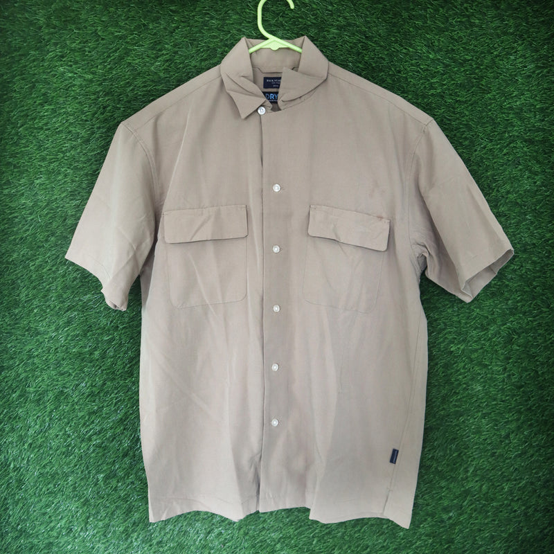 Stone Beige Half-Sleeve Shirt – DRYLush by Back Number -Medium