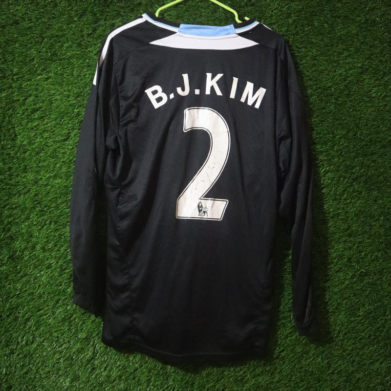 Chelsea FC Retro Long Sleeve Goalkeeper Jersey – Black Edition (XL)