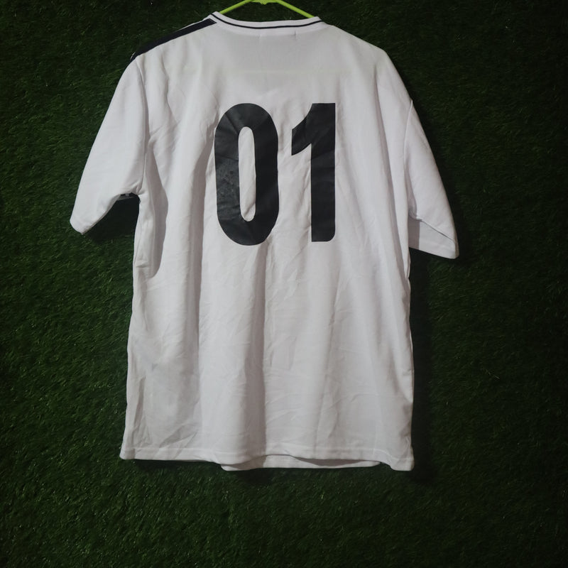 Real Madrid Home Jersey – Emirates Edition (White, Size XL)